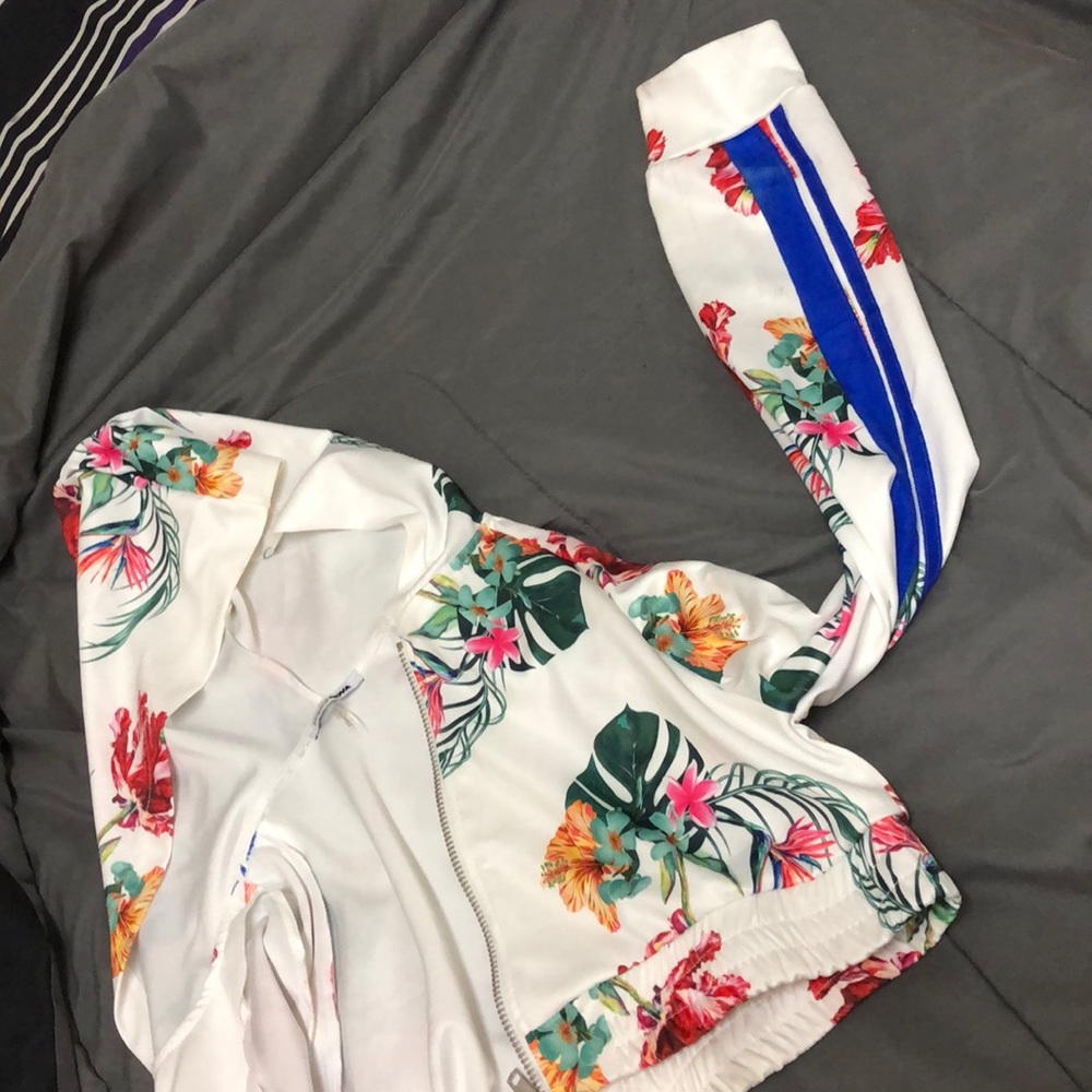 Crop top floral jacket